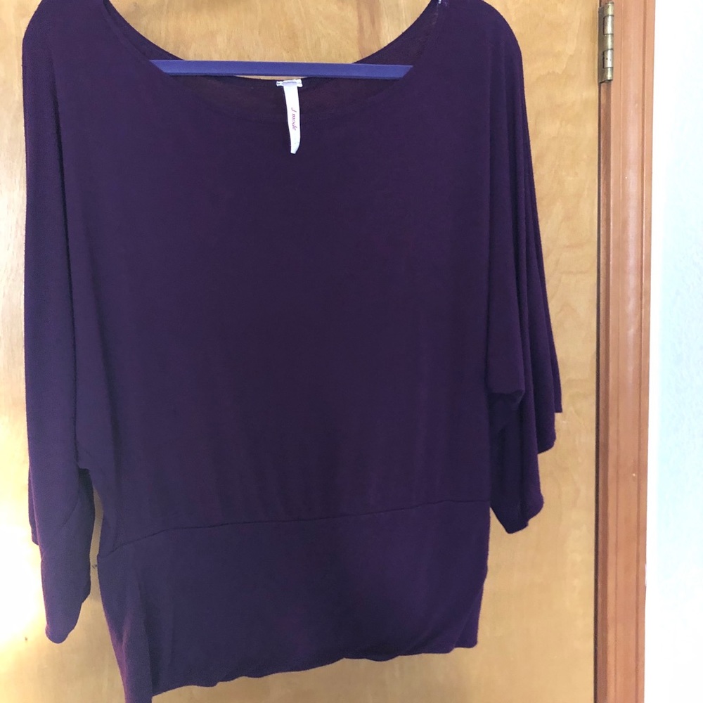 3/4 flutter sleeve top